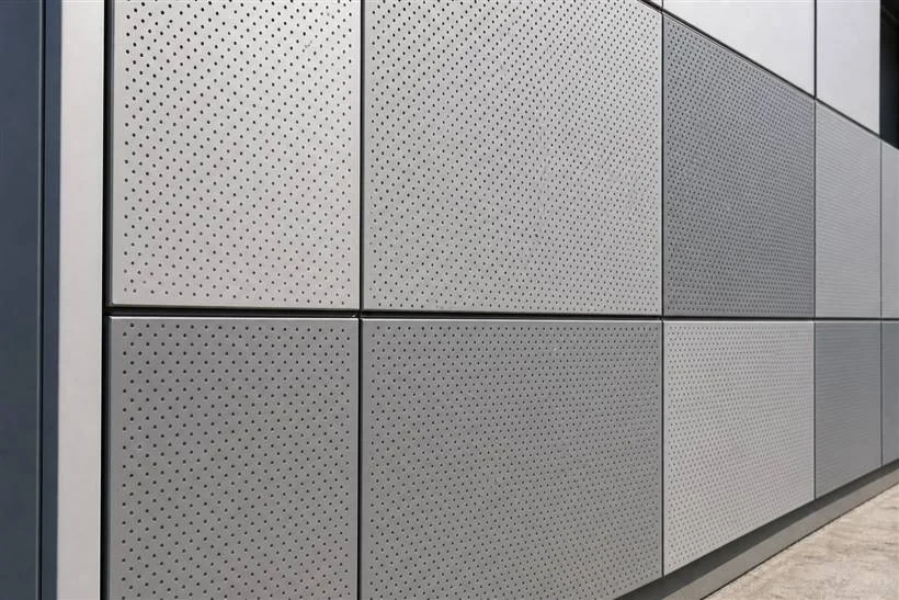 Перфорированный фасад из композитных панелей — ALTEC Москва